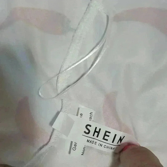 Bundle of tops - Picture 8 of 9